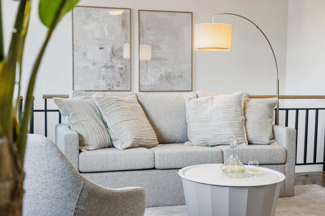 Empire Living: Denzlingen Marktplatz ภายนอก รูปภาพ