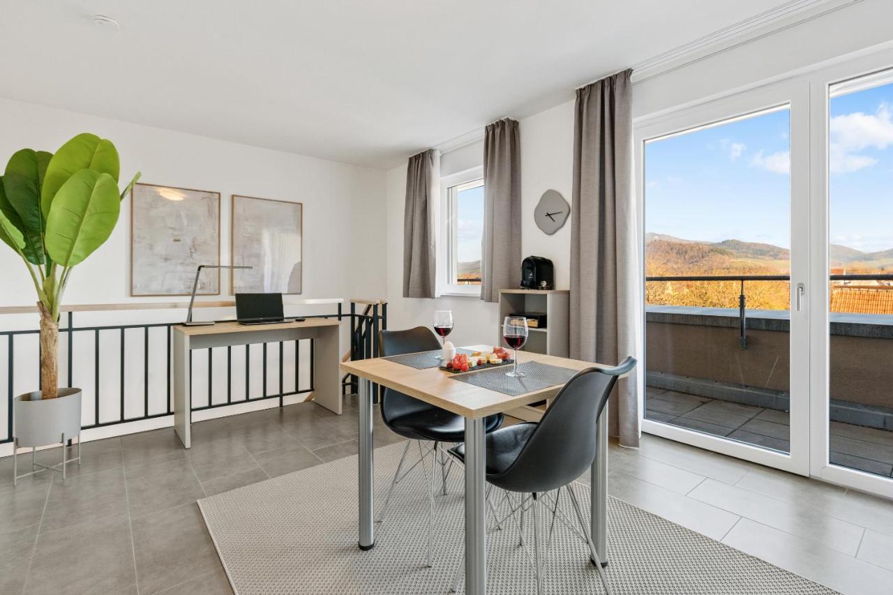 Empire Living: Denzlingen Marktplatz ภายนอก รูปภาพ